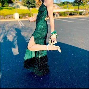 Dark green prom/evening dress
